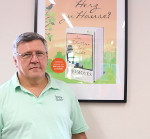 Zu sehen ist Peter Tannerbauer von der Stadtbibliothek Deggendorf.